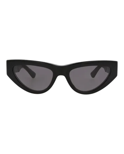 Bottega Veneta Cat Eye-frame Acetate Sunglasses In Gray