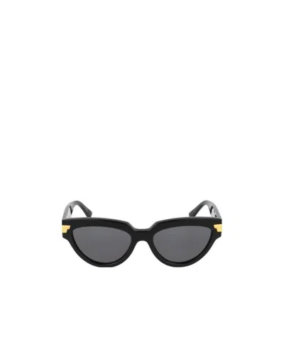 Bottega Veneta Cat Eye-frame Sunglasses In Gray