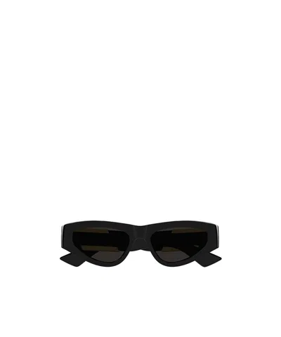 BOTTEGA VENETA CAT EYE SUNGLASSES