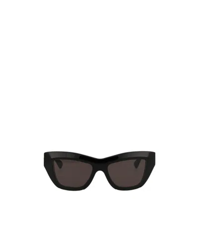 Bottega Veneta Cat-eye Sunglasses In Black