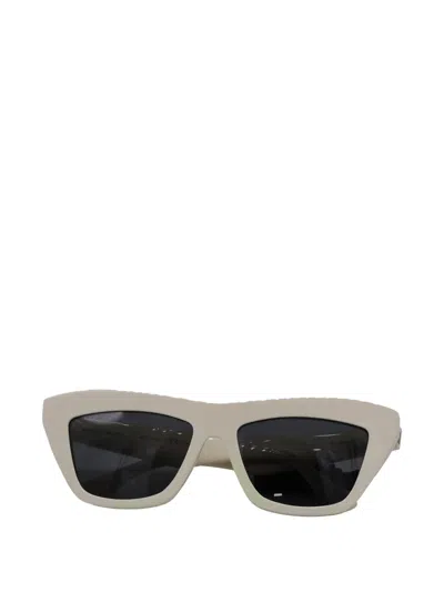 Pre-owned Bottega Veneta Cat-eye Sunglasses In Neutral