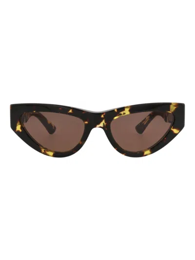 Bottega Veneta Cat Eye Women's Mini Sunglasses In Black