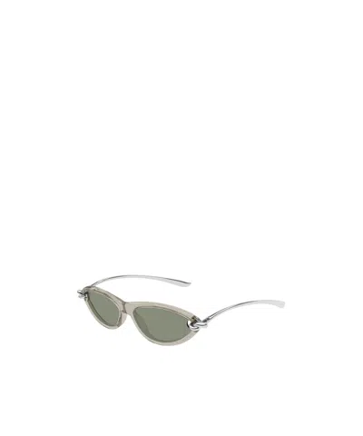 Bottega Veneta Cat-eye Frame Sunglasses In Gray