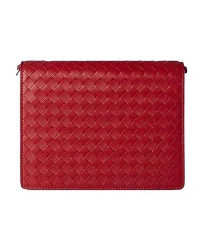 Bottega Veneta Chain Shoulder Bag In Red