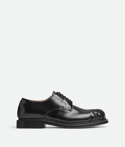 Bottega Veneta Chaussure À Lacets James In Black