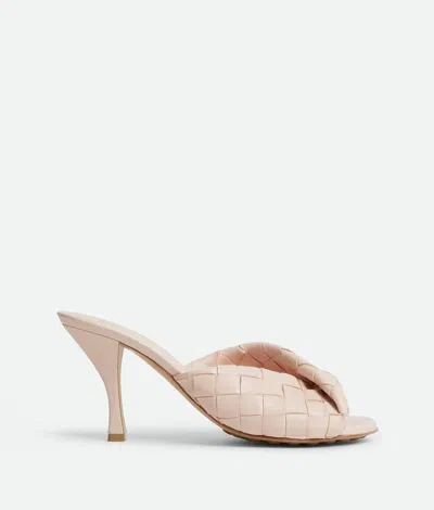 Bottega Veneta Chic Flat Heel Sandals For Women - Size 8 In Pink