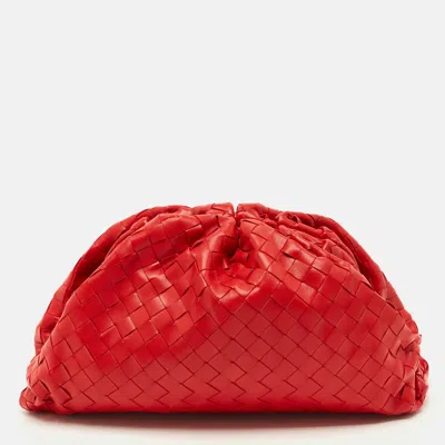 Pre-owned Bottega Veneta Classic The Pouch Red Intrecciato Leather Clutch