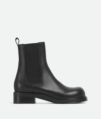 Bottega Veneta Cliff Chelsea Boot In Black