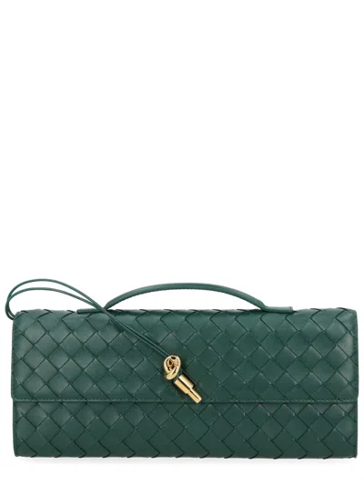 Bottega Veneta Andiamo Clutch In Green