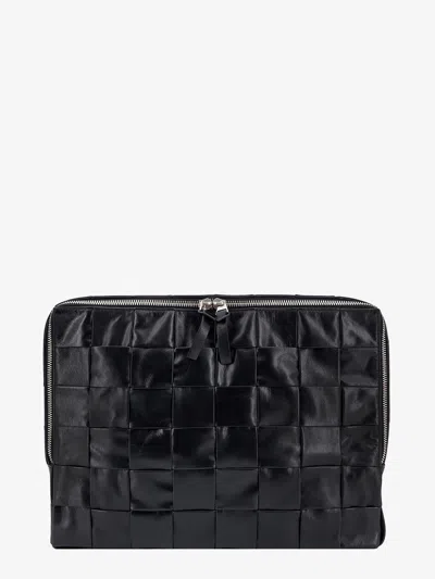Bottega Veneta Clutch In Pelle Con Motivo Intrecciato In Black