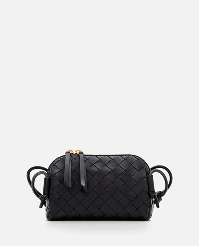 Bottega Veneta Concert Leather Pochette Bag In Black