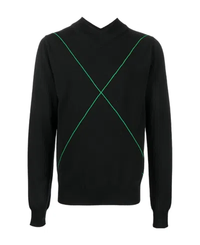 Bottega Veneta Contrast-stitch V-neck Knitted Jumper In Black