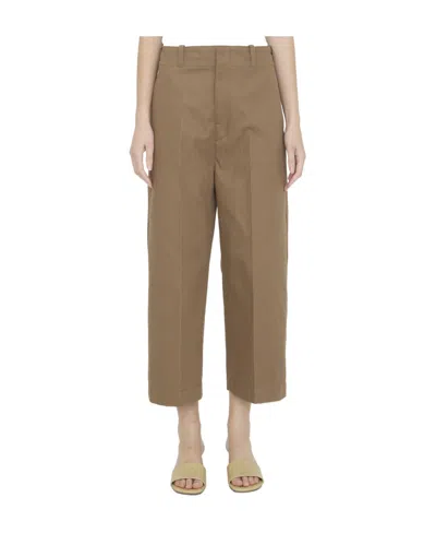 Bottega Veneta Cotton Twill Cropped Trousers In Beige