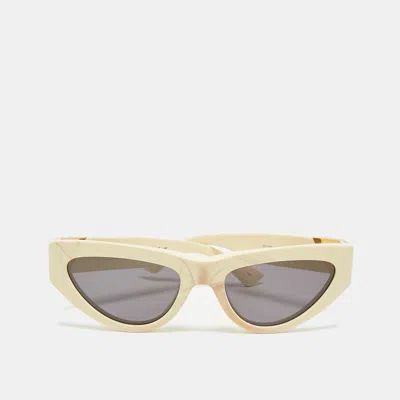 Pre-owned Bottega Veneta Cream Bv1176s Cat Eye Sunglasses