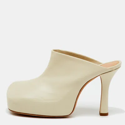 Pre-owned Bottega Veneta Cream Leather Platform Bv Bold Mules Size 36