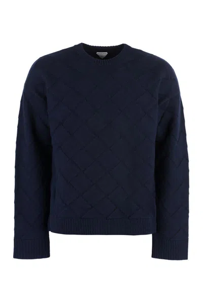 Bottega Veneta Men's Crew-neck Wool Sweater In Blue