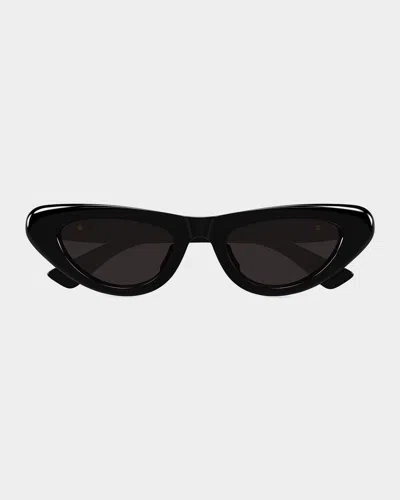Bottega Veneta Curvy 53mm Cat-eye Sunglasses In Black