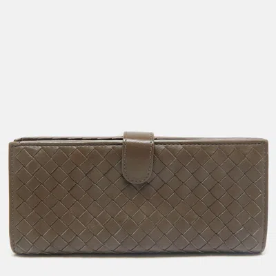 Pre-owned Bottega Veneta Dark Beige Intrecciato Leather Bifold Continental Wallet