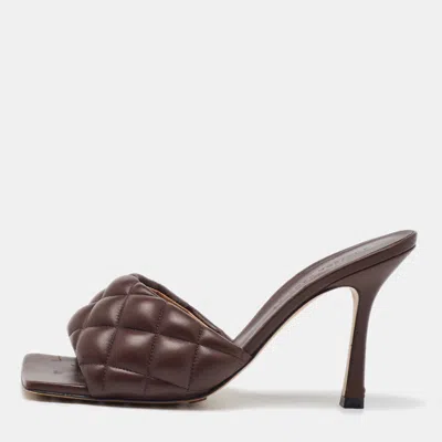 Pre-owned Bottega Veneta Dark Brown Quilted Leather Lido Padded Slide Sandals Size 38
