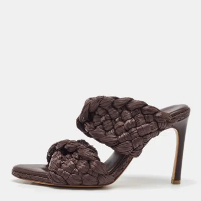Pre-owned Bottega Veneta Dark Brown Raffia The Curve Slide Sandals Size 38