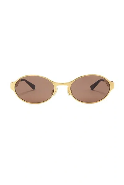 Bottega Veneta Dash Oval Sunglasses In Gold