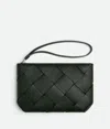 Bottega Veneta Mittelgrosse Diago Pouch In Dark Green