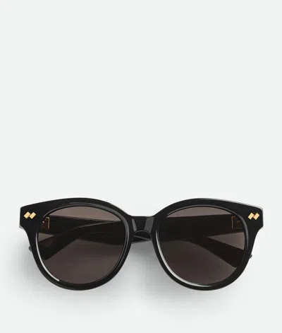Bottega Veneta Runde Dizzy Sonnenbrille In Black/grey