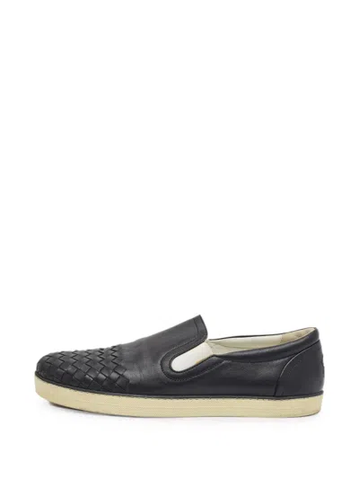 Pre-owned Bottega Veneta Dodger Intrecciato Sneakers In Black