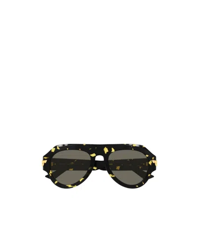 Bottega Veneta Double Bridge Aviator Sunglasses In Black
