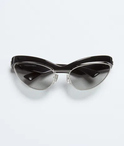 Bottega Veneta Eyewear Duo Angle Cat Eye Sunglasses In Gray
