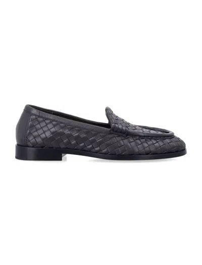 Bottega Veneta Elegant Women's Flat Shoes In Black