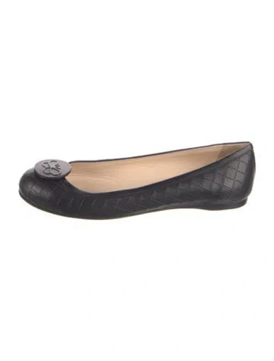 Pre-owned Bottega Veneta Embossed Leather Ballet Flats In Black