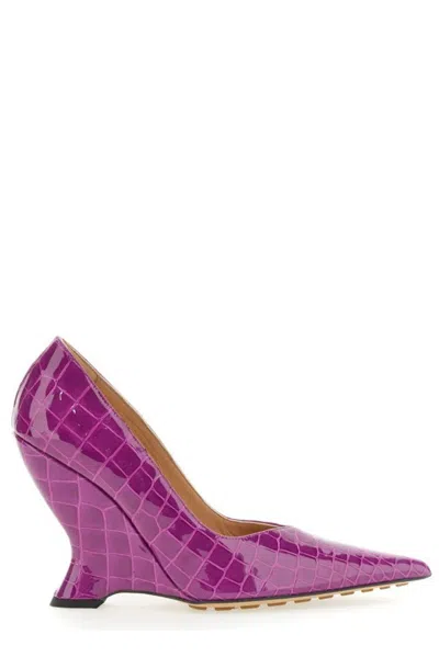 Bottega Veneta Croc Embossed Pointed Toe Pump In Fucsia