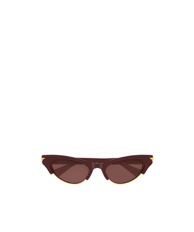 Bottega Veneta Eyewear Cat Eye Frame Sunglasses In Red