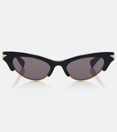 Bottega Veneta Fashion Show Cat-eye Sunglasses In Black