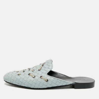 Pre-owned Bottega Veneta Fiandra Size 38.5 Grey Intrecciato Leather Flat Mules In Gray