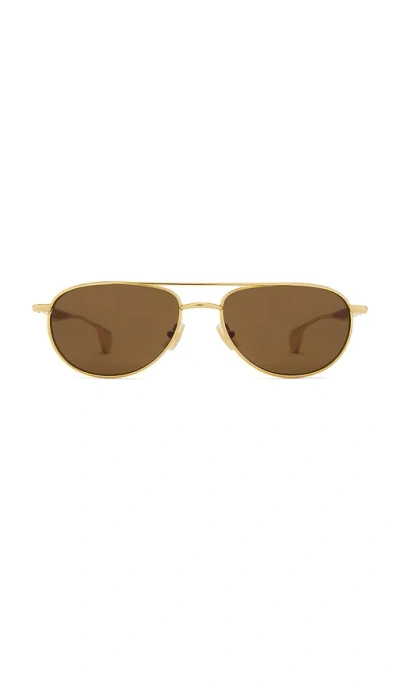Bottega Veneta Fin Sunglasses In Brown