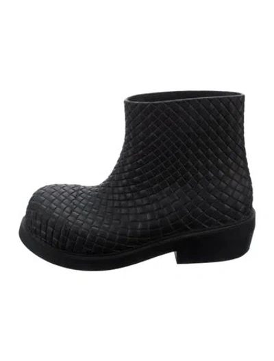 Pre-owned Bottega Veneta Fireman Intrecciato Weave Rain Boots In Black