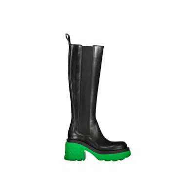 Bottega Veneta Fl Leather Boots In Black