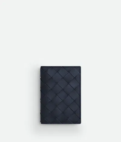 Bottega Veneta Leather Intrecciato Passport Holder In Green