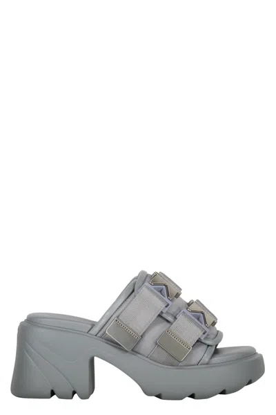 Bottega Veneta Flash网布与皮革穆勒鞋 In Grey