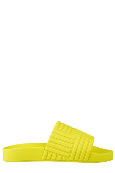 Bottega Veneta Slider Intreccio Slide Sandals In Kiwi