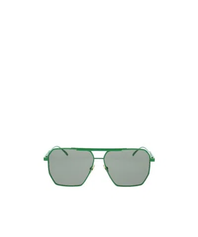 Bottega Veneta Geometric Pilot-frame Sunglasses In Gray
