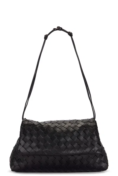 Bottega Veneta Giorno Bag In Black & Gold