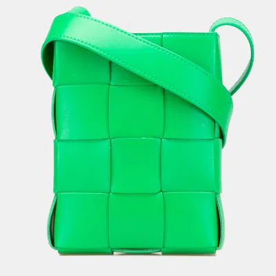 Pre-owned Bottega Veneta Green Mini Nappa Intrecciato Vertical Cassette Crossbody