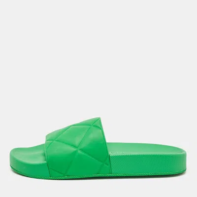 Pre-owned Bottega Veneta Green Rubber Pool Slides Size 35