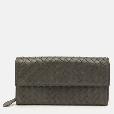 Pre-owned Bottega Veneta Grey Intrecciato Leather Flap Continental Wallet In Gray