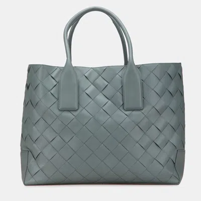 Pre-owned Bottega Veneta Grey Lambskin Maxi Intrecciato Tote In Gray