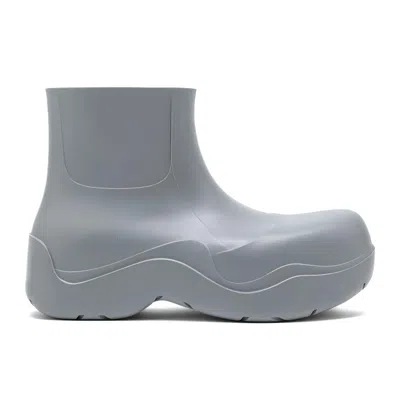 Bottega Veneta Puddle Rain Boots In Grey