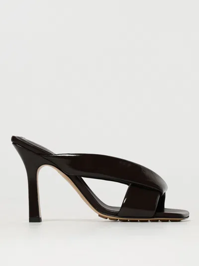 BOTTEGA VENETA HEELED SANDALS BOTTEGA VENETA WOMAN COLOR BROWN,G90151032